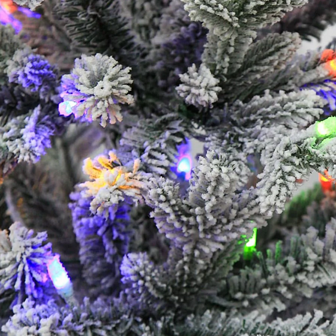 How to Fluff and Shape Your Christmas Tree